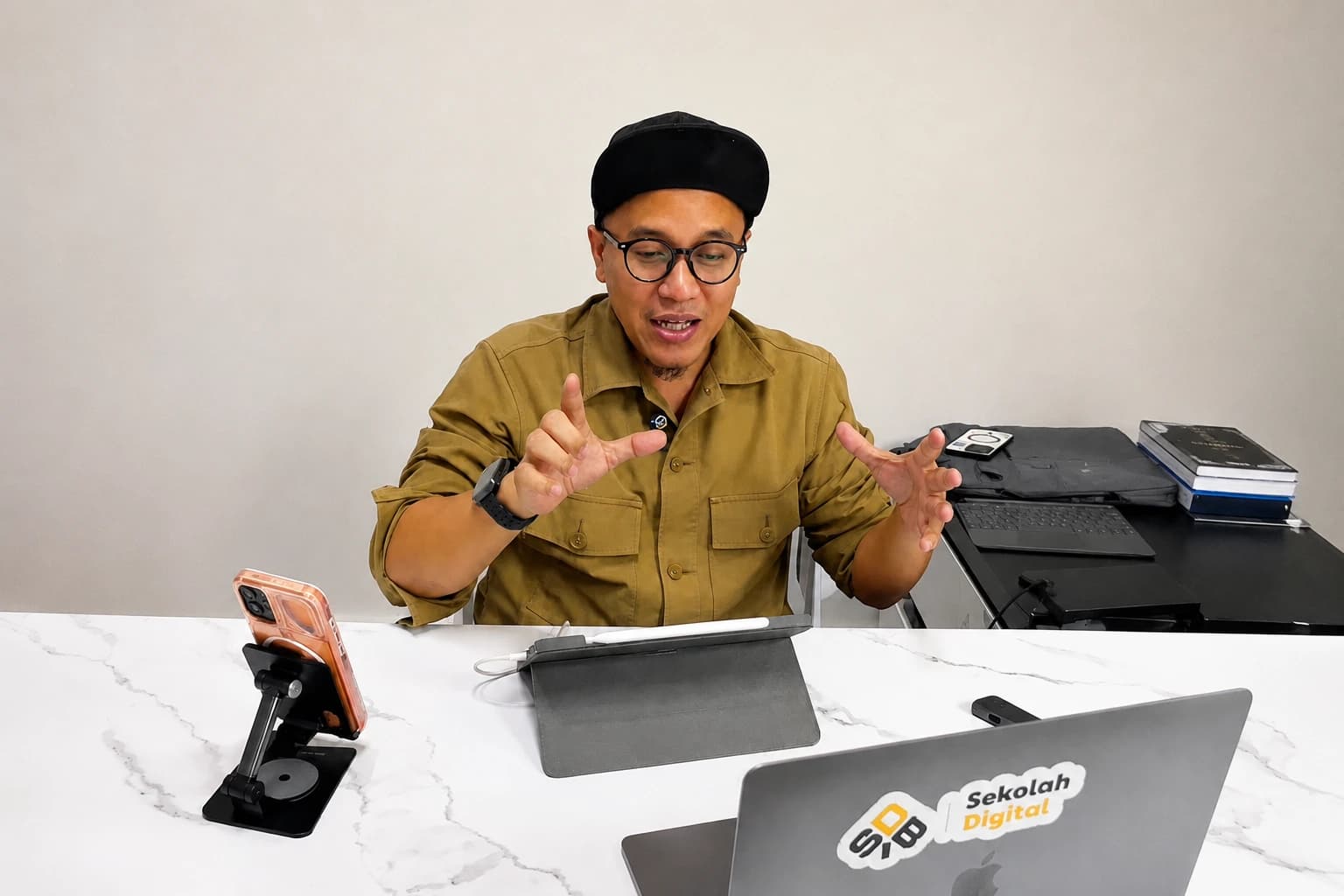 Strategi Digital Sekolah Digital Bisnis Indonesia Dukung Program Bangga Kencana BKKBN RI di Kota Makassar