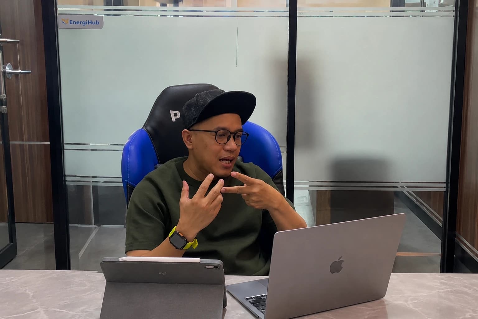 Peran Digital Marketing dalam Pemberdayaan Ekonomi Keluarga di Indonesia